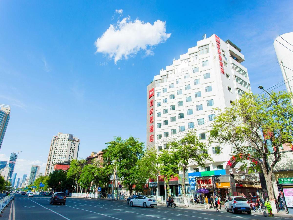 Готель Ibis Lanzhou Train Station Екстер'єр фото
